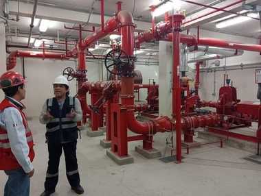 Sistema contra incendio en planta industrial